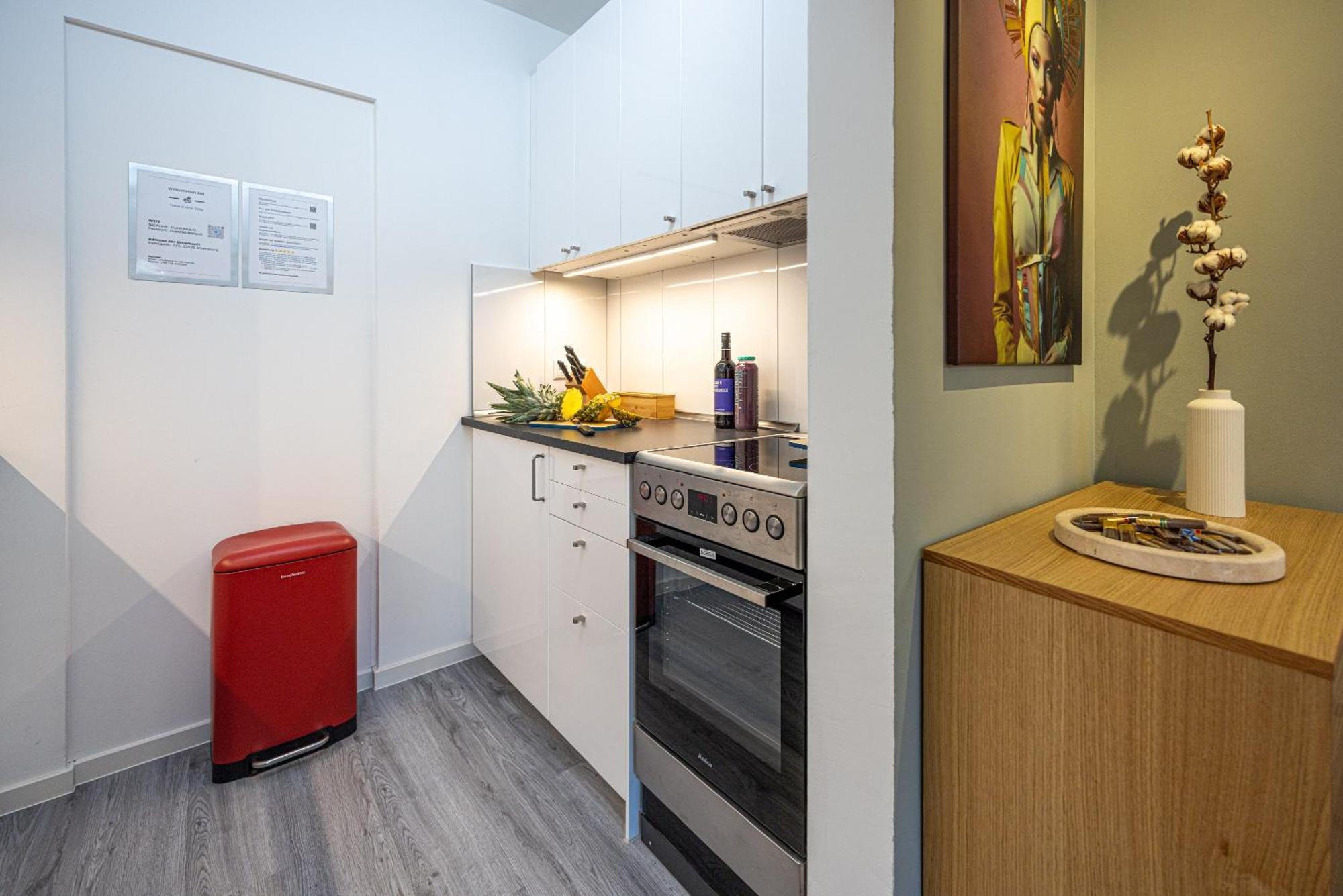 Have-a-nice-stay - Souterrain, Kino An Der Natur, U-bahn Nach Hamburg 400m - Baecker & Restaurants 500m - Lidl 800m - Zentrum 1,5km * Ahrensburg